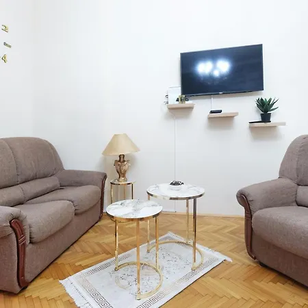Illusion Downtown Apartment Belgrade