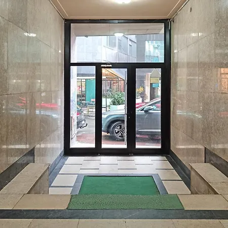 Apartment Illusion Downtown *